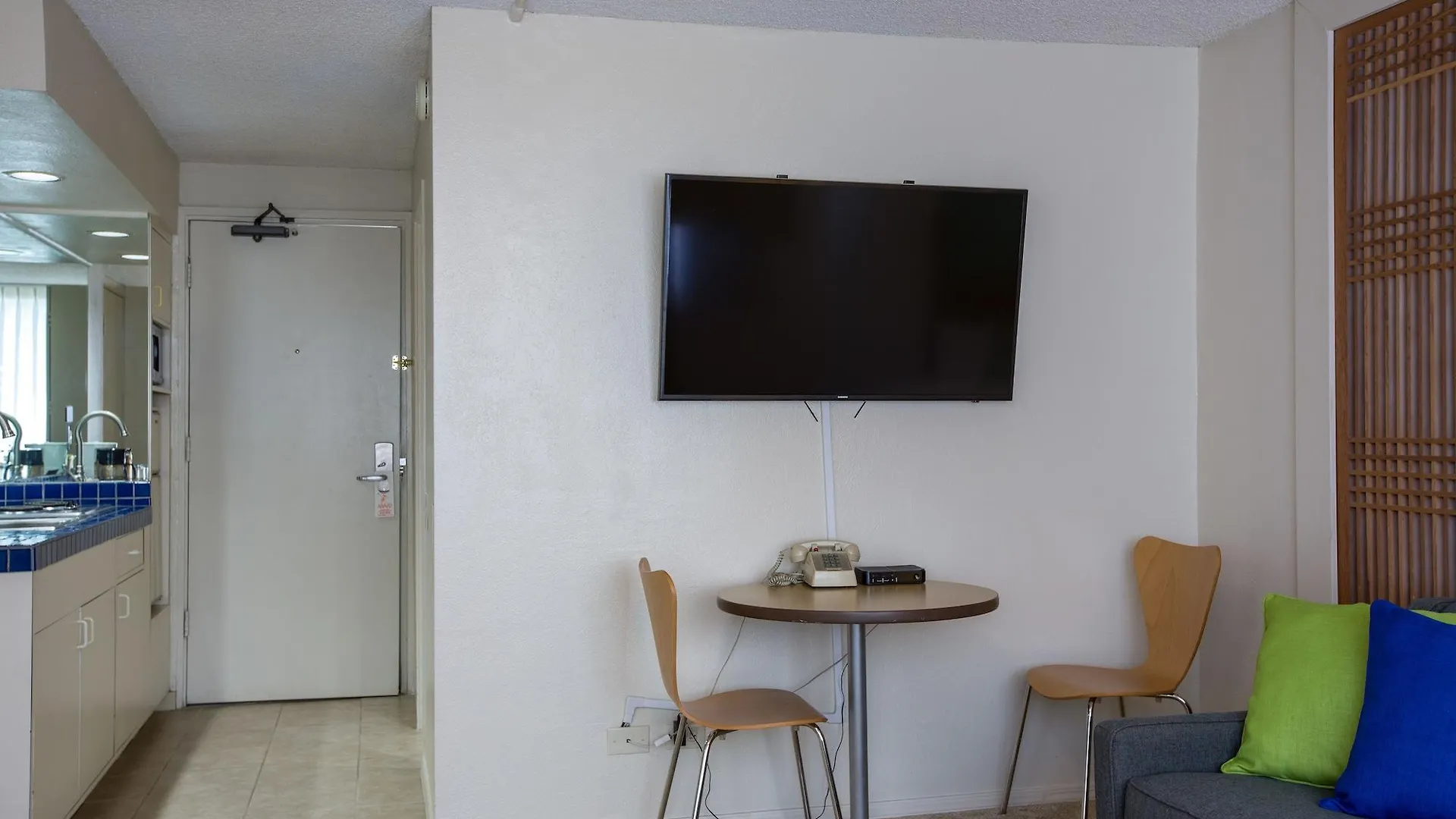 הונולולו Kuhio Banyan Hotel