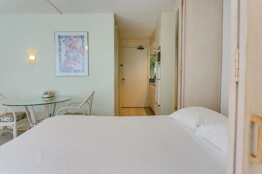 Kuhio Banyan Hotel Honolulu