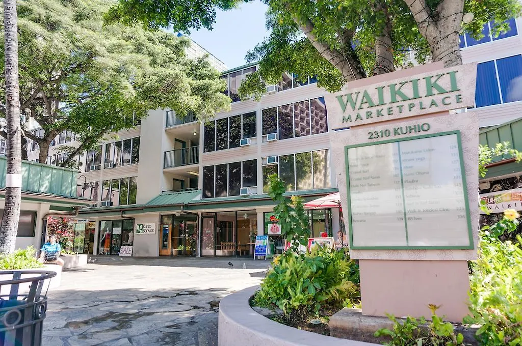 Kuhio Banyan Hotel Honolulu